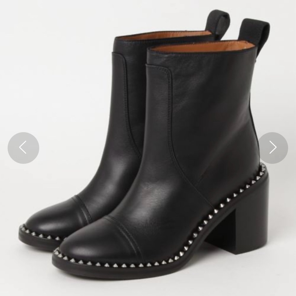 Zadig & Voltaire Chrome Low Leather Boots with Studded Detailing GUC. Size 39